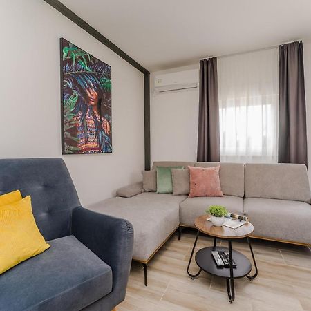 Apartmani Dmarie Privlaka  Eksteriør billede