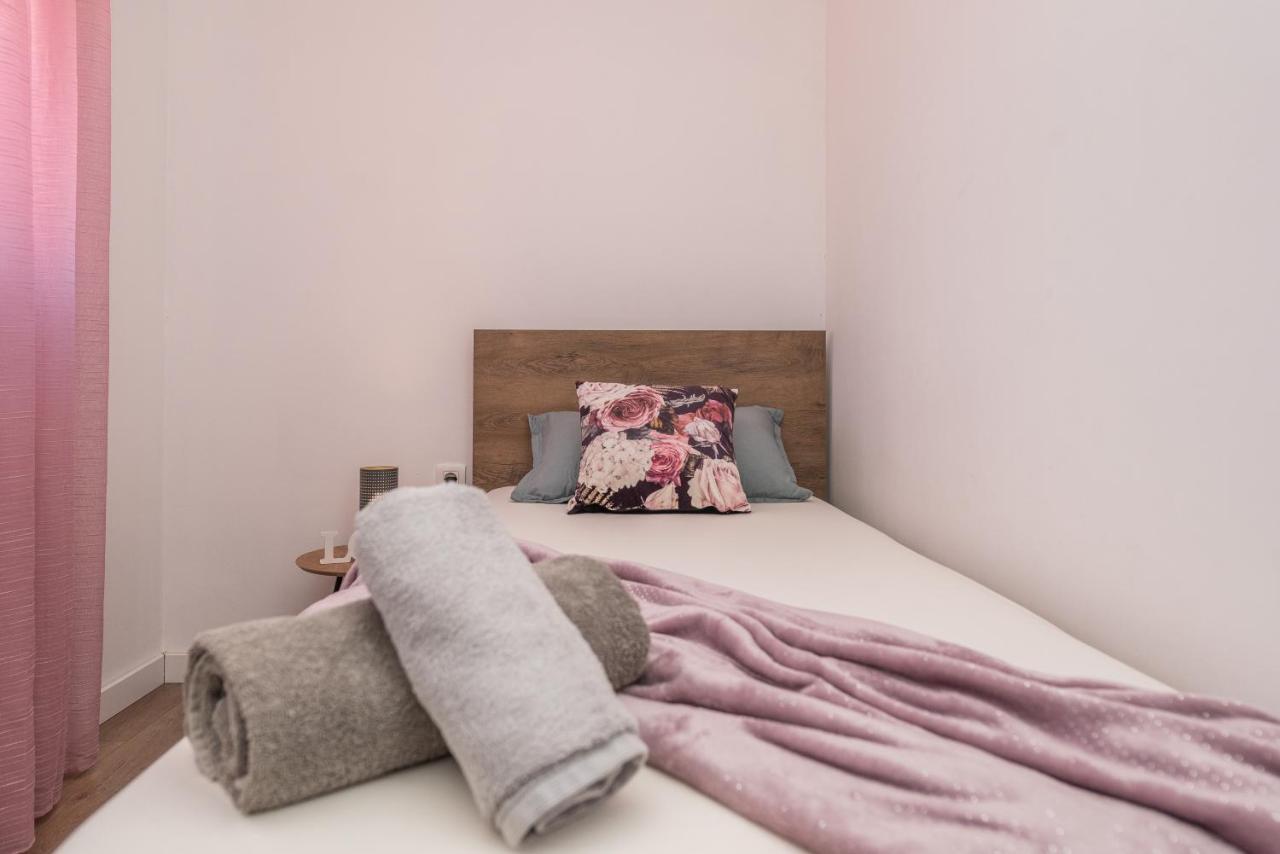 Apartmani Dmarie Privlaka  Eksteriør billede